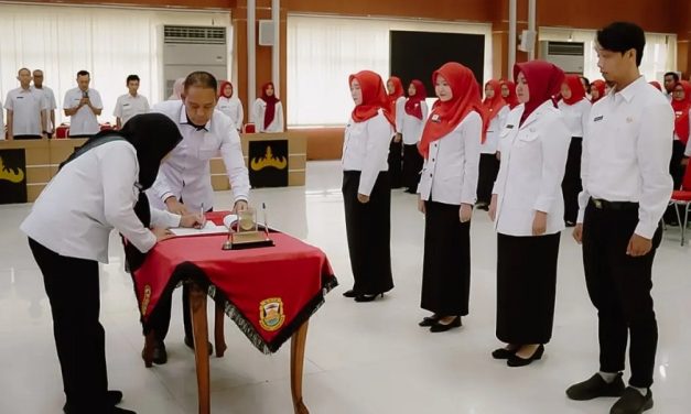 Walikota Bandar Lampung Serahkan SK PPPK Formasi 2023