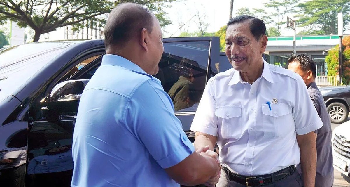 Soal mutasi Letjen Kunto, Luhut bantah Prabowo telah tegur Panglima TNI