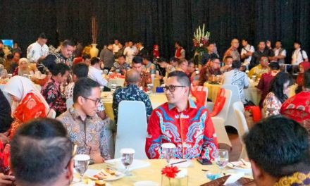 Kepala Dinas Kominfo Kota Bandar lampung, Rizky Agung Ariesantho, S.T Mengikuti Acara Forum Nasional Komunikasi dan Digital. Rangkaian Kegiatan ini Merupakan Bagian Dari Musyawarah Nasional (Munas) VII APEKSI Tahun 2025