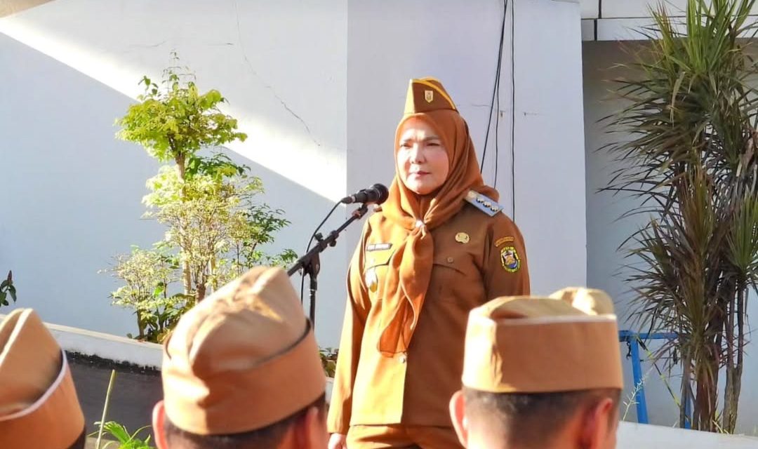Pemerintah Kota Bandar Lampung Melaksanakan Apel Mingguan Perdana Pasca Cuti Hari Raya Idul fitri 1446 H/Tahun 2025 yang Dirangkaikan Dengan Halal Bihalal Seluruh Pegawai di lingkungan Pemerintah Kota Bandar Lampung