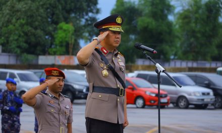 Sat Polairud Polres Pesawaran Ikuti Upacara Tabur Bunga di Laut, Wujud Penghormatan di Hari Bhayangkara ke-79