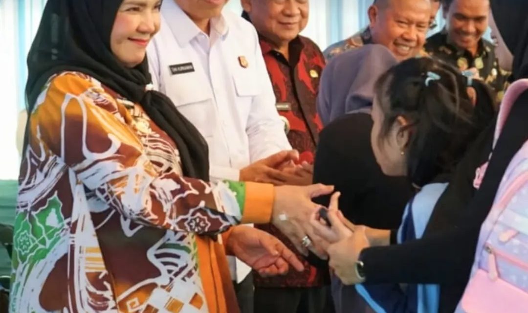 Walikota Bandar Lampung Hj. Eva Dwiana Menghadiri Silaturahmi dan Halal Bihalal dengan Dinas Pendidikan Kota Bandar Lampung