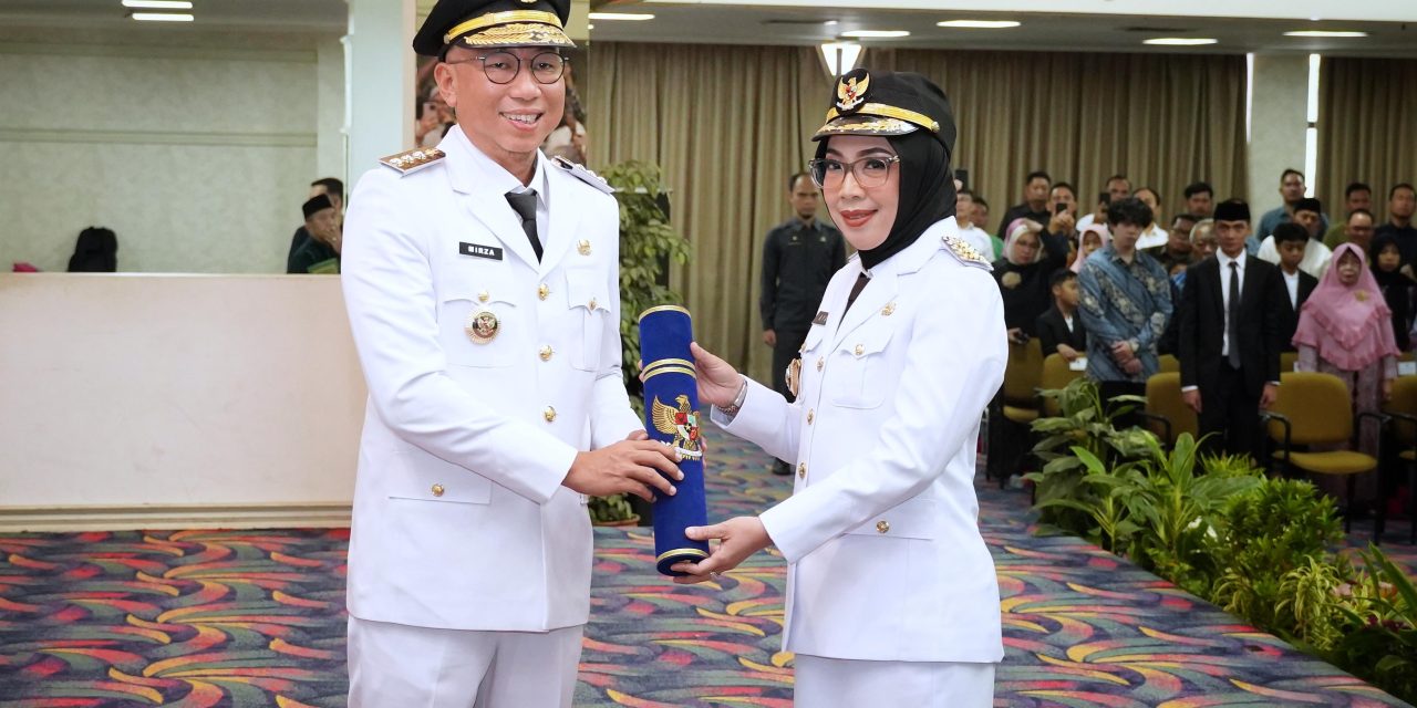 Pelantikan Bupati Way Kanan, Ayu Asalasiyah Diambil Sumpah oleh Gubernur Lampung