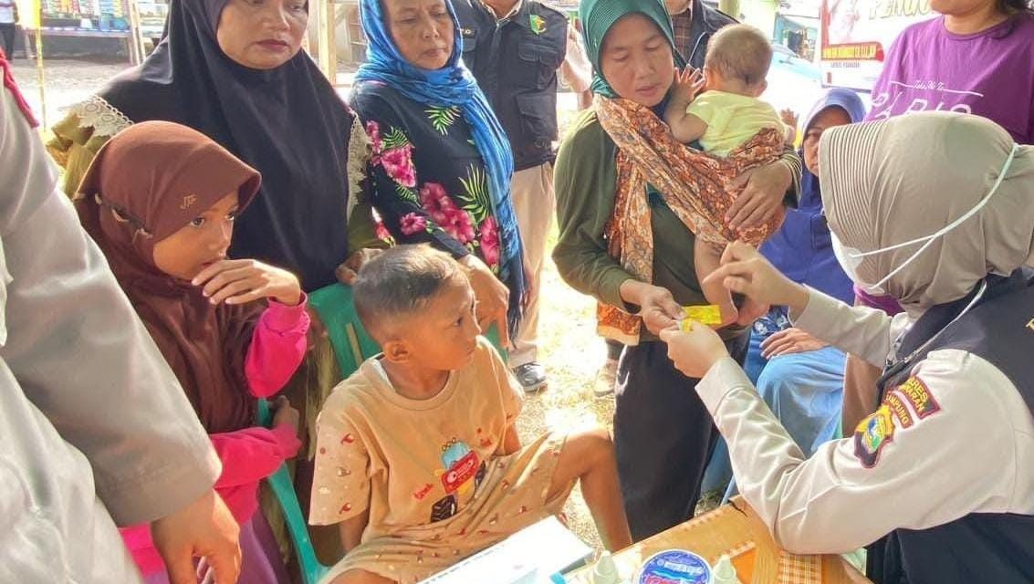Hut Bhayangkara ke-79: Polres Pesawaran Gelar Bakti Kesehatan Gratis bagi Pedagang Kaki Lima dan Masyarakat di Islamic Center
