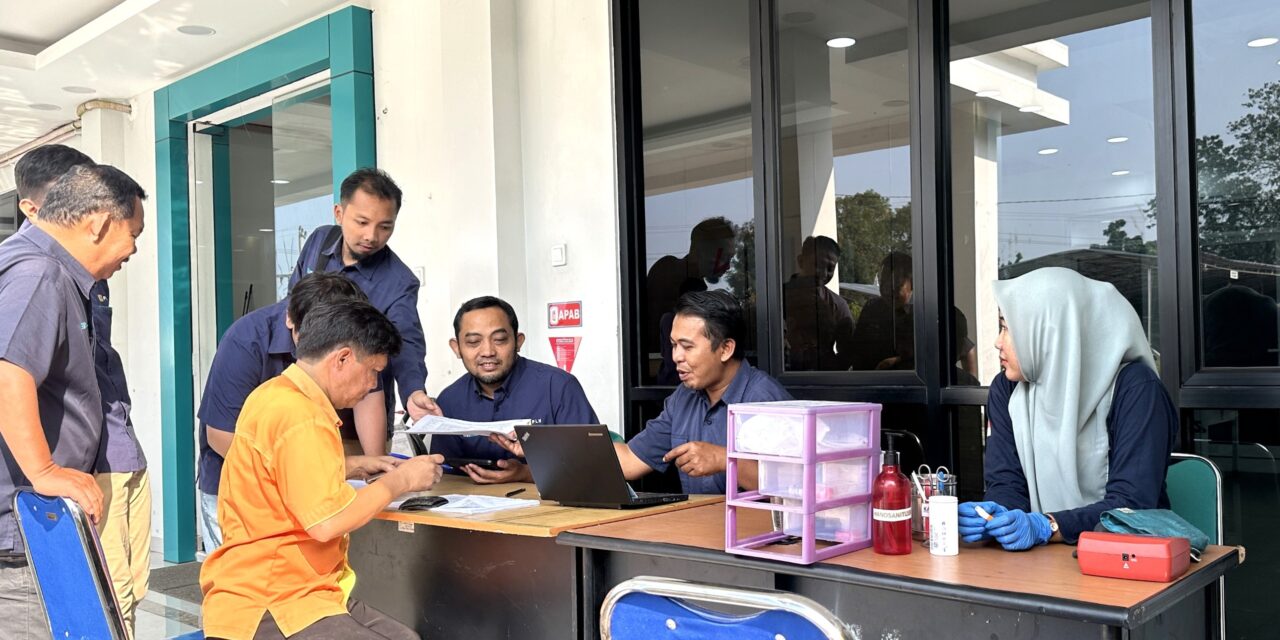 Kolaborasi dengan PMI, Gelaran Donor Darah Warnai Peringatan HUT RI Ke-80 di PLN UP3 Kotabumi