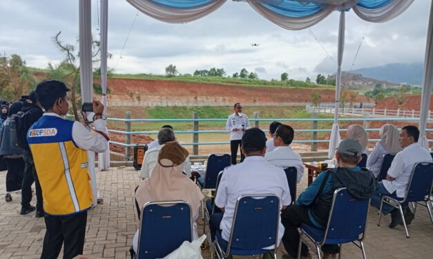 PENANAMAN 862 POHON DI EMBUNG KEMILING